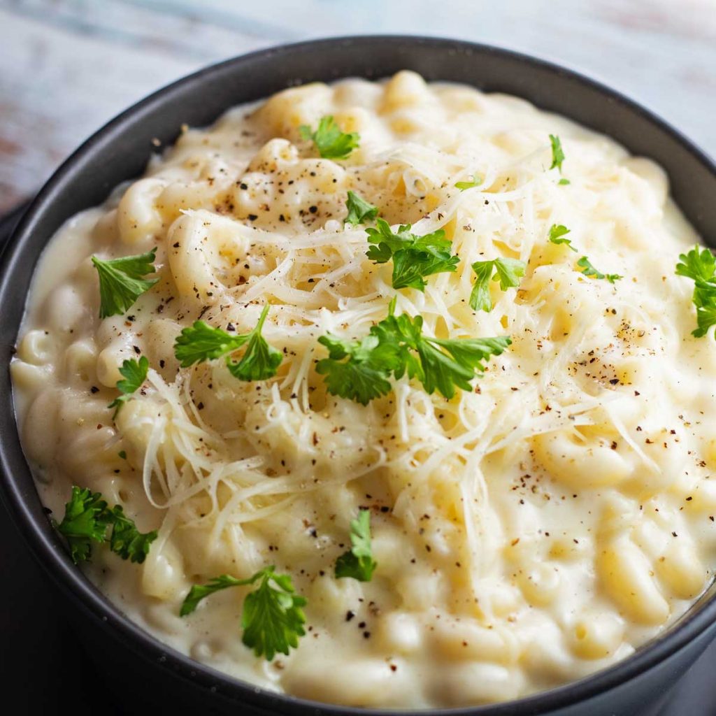  Mac and Cheese with White Cheddar