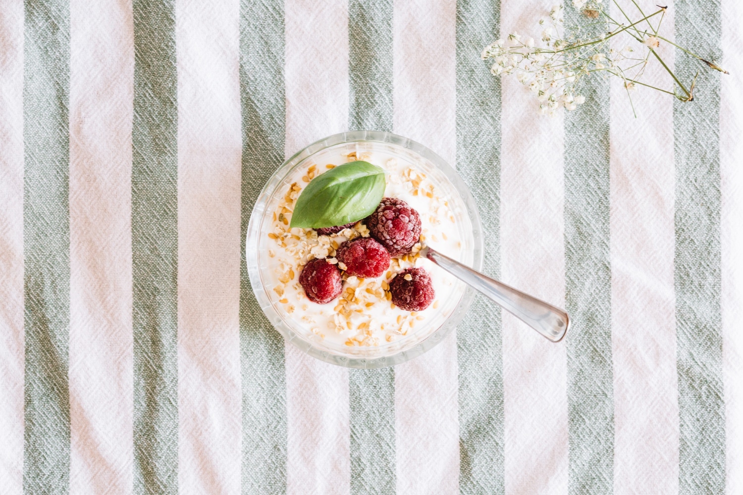 Overnight Oats Berries Bowl